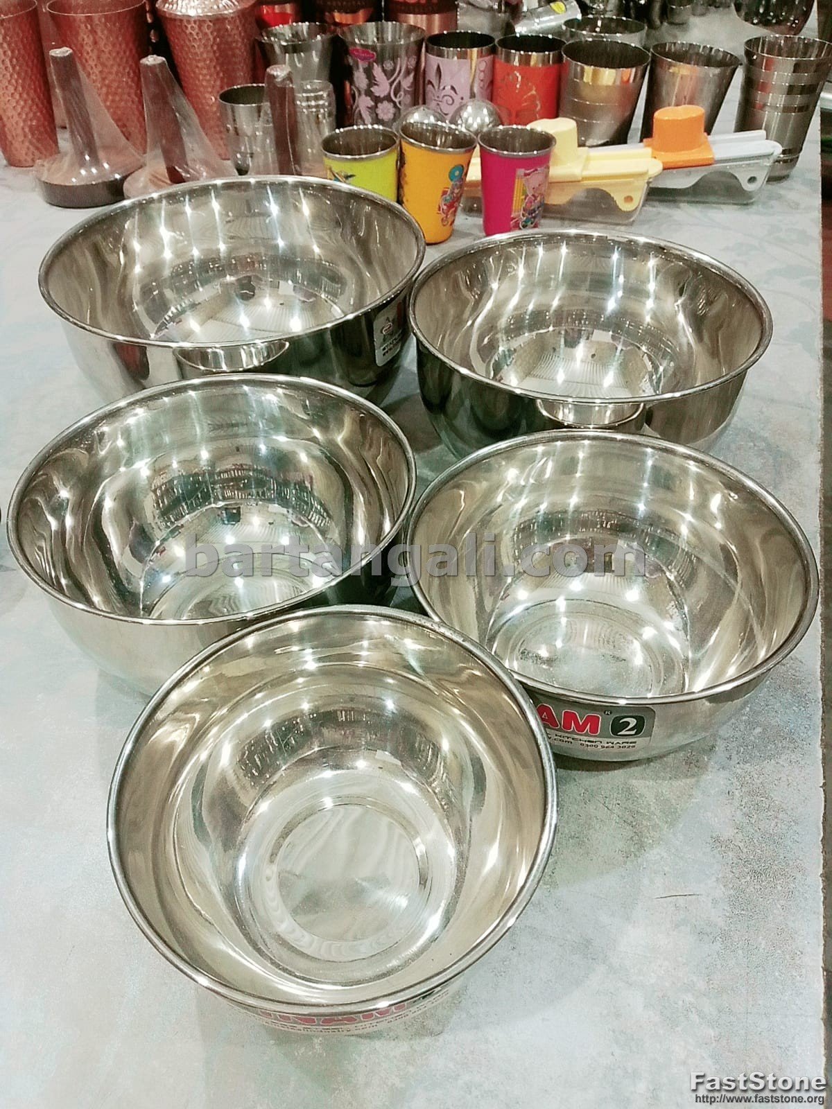 Steel mixing bowl 5 piece set - Image 1